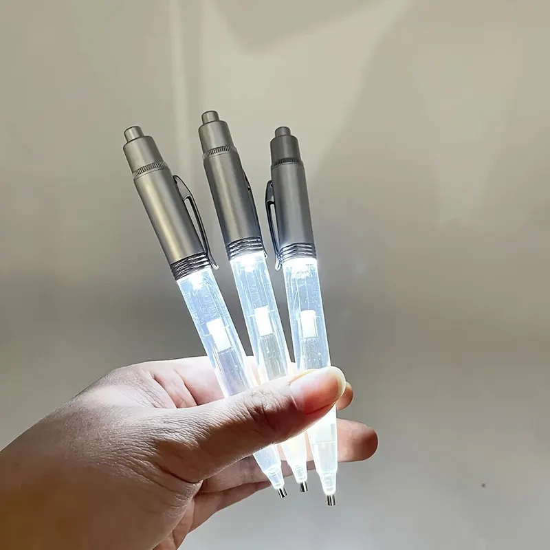LED-licht Diamantschilderpen 1 - Embroidery Embellishments recensie en prijs