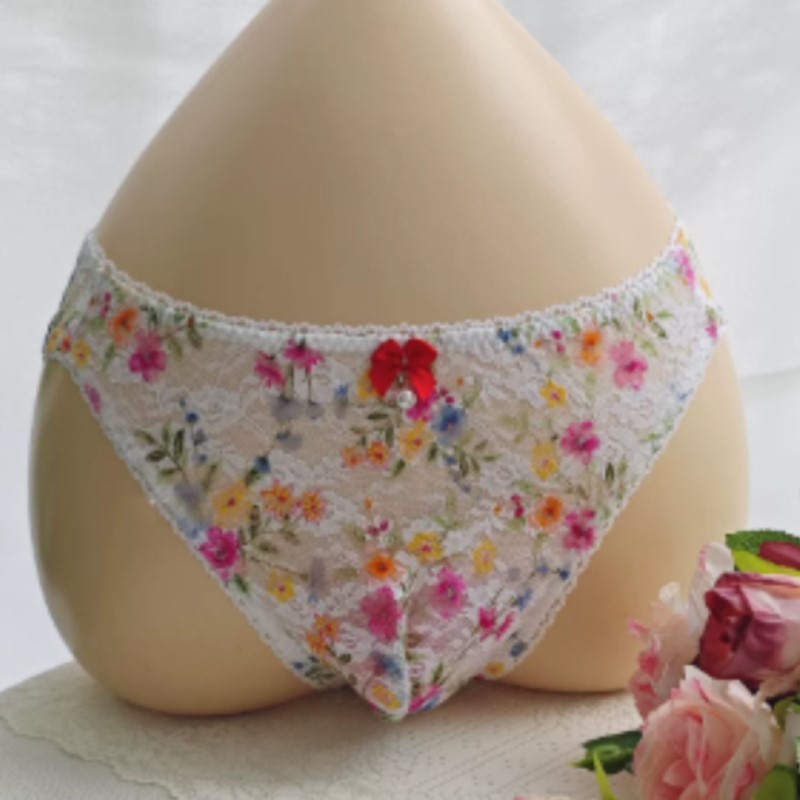 Pure sexy kanten herenslipjes  - Embroidery Embellishments recensie en prijs